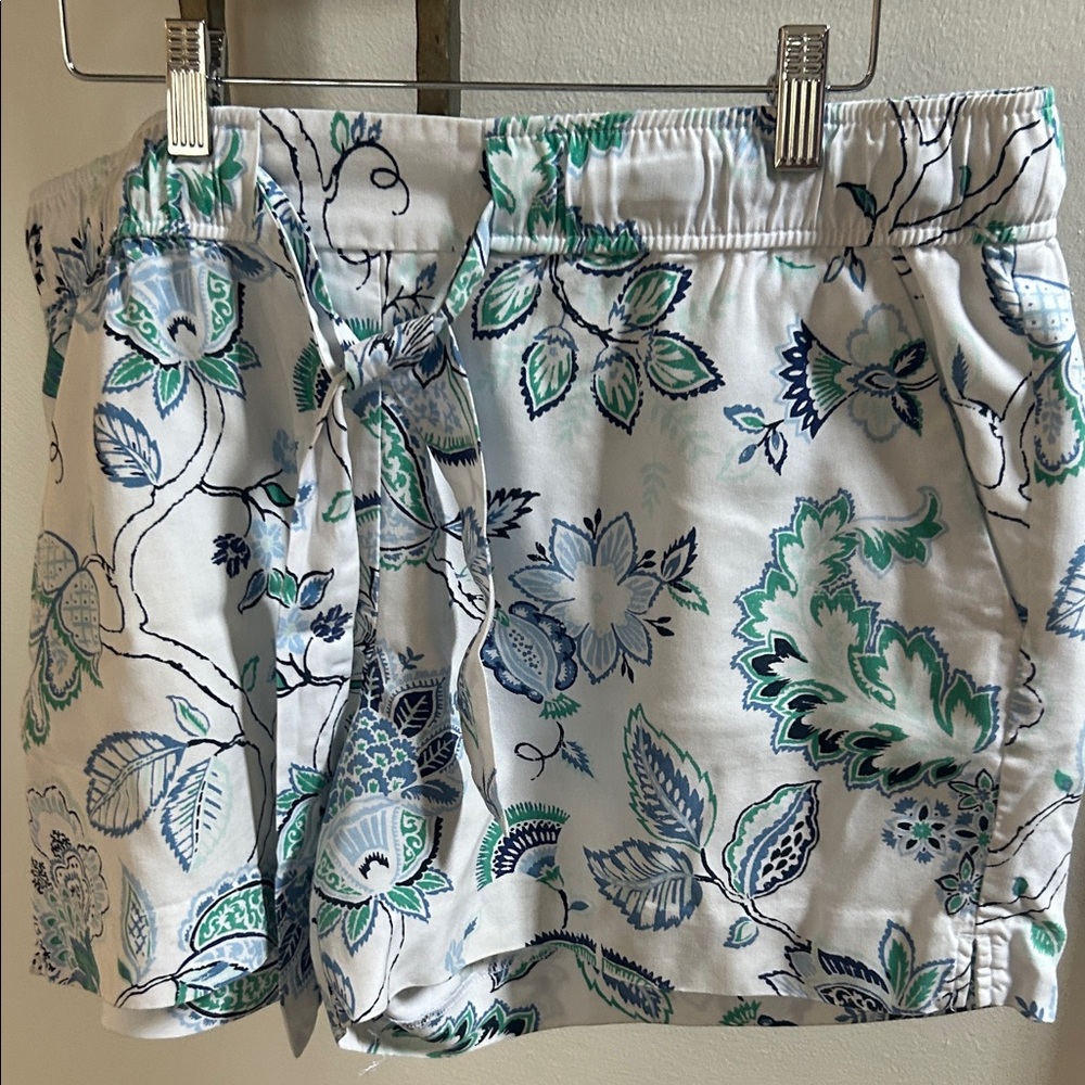 LOFT White and Blue Floral Women's Cargo Shorts
